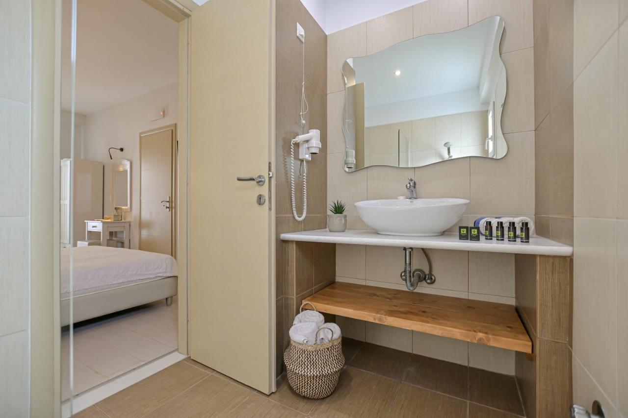 Blue Sky Aparthotel Naxos City Bagian luar foto