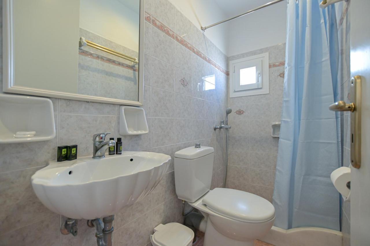 Blue Sky Aparthotel Naxos City Bagian luar foto