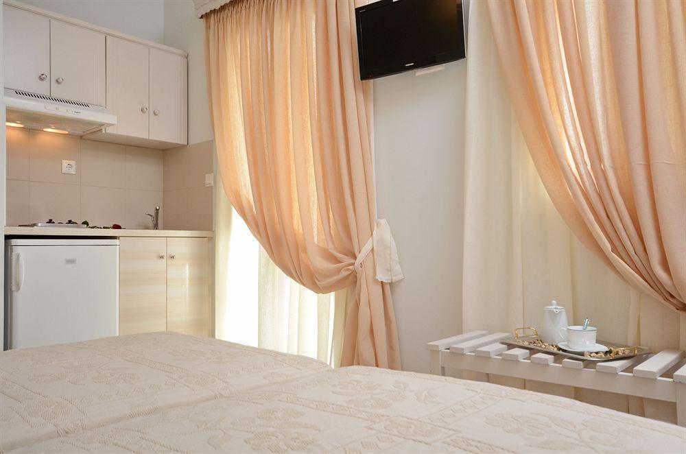 Blue Sky Aparthotel Naxos City Bagian luar foto