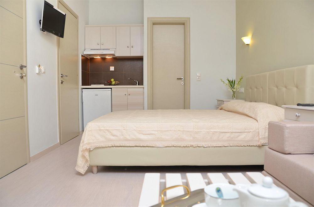 Blue Sky Aparthotel Naxos City Bagian luar foto